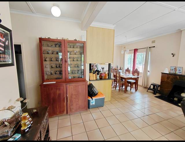 3 BEDROOM FREESTANDING FOR SALE IN MOREGLOED
